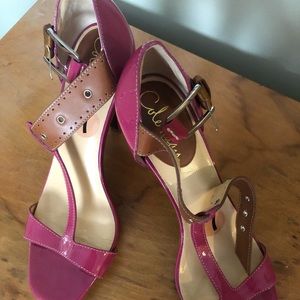 Patent leather , buckle strap sandal